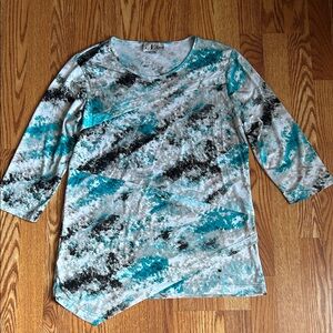 Abstract Teal and Black 3/4 Sleeve Top